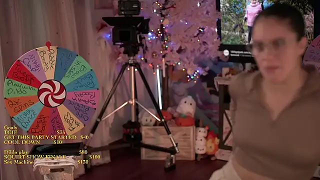 Nikki Torres online show from 11.15.25