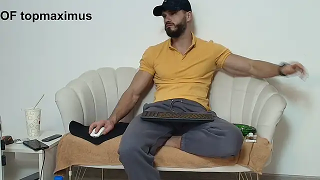 MauroTwin online show from 11.20.25