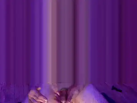 Snapshot of hollywood808 chatting on 10.20.25 hollywood808 online show from 10.20.25