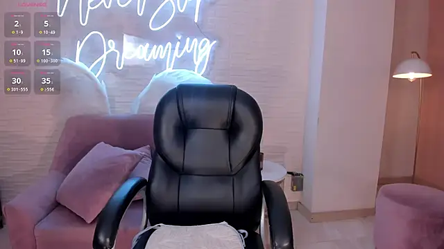 AmyWood online show from 02.06.25