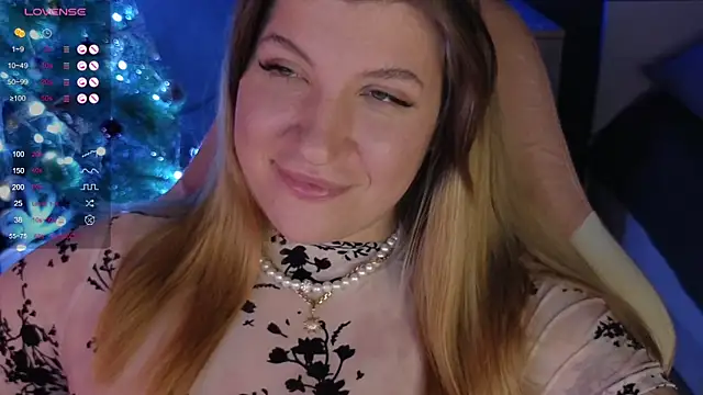 Snapshot of Fairy__Sofia chatting on 12.25.24 Fairy Sofia online show from 12.25.24