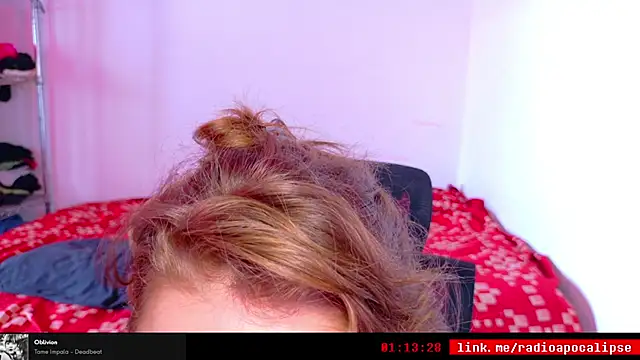 Snapshot of mskuddo chatting on 11.20.25 mskuddo online show from 11.20.25