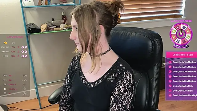 luluvaladon online show from 02.25.25