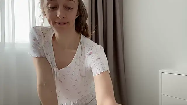 ShySchoolGirl online show from 02.27.26