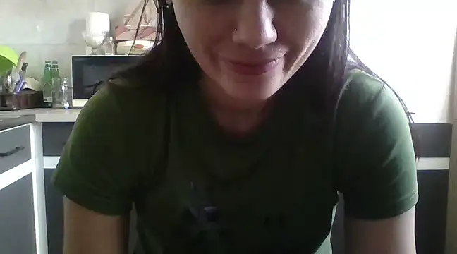 Snapshot of Katesweetkate chatting on 03.17.25 Katesweetkate online show from 03.17.25