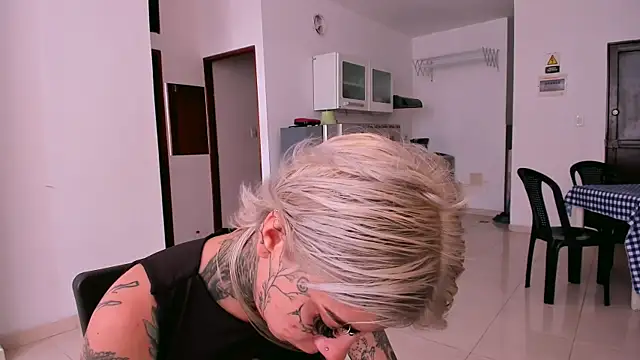 Snapshot of handipandapok chatting on 01.16.25 handipandapok online show from 01.16.25