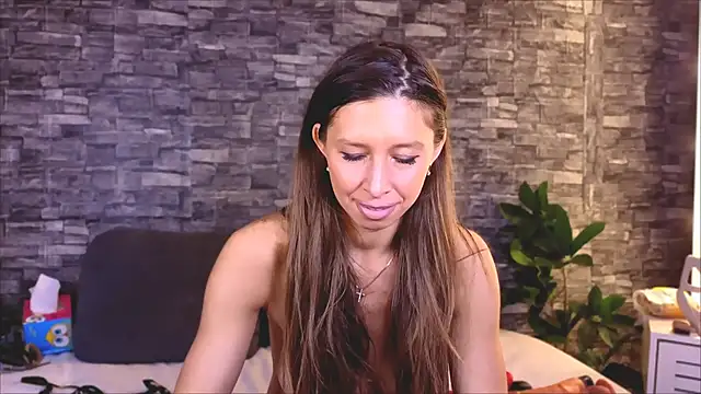 JennyPisik online show from 10.04.25