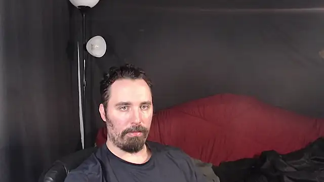 Snapshot of Metalstud chatting on 02.18.25 Metalstud online show from 02.18.25