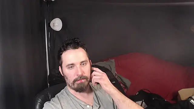 Snapshot of Metalstud chatting on 02.20.25 Metalstud online show from 02.20.25