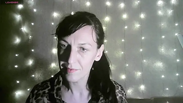 MarieODahliaS online show from 11.13.25