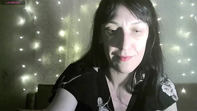 MarieODahliaS online show from 11.18.25