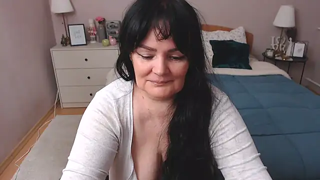 LeveMe2Nightt online show from 02.17.25