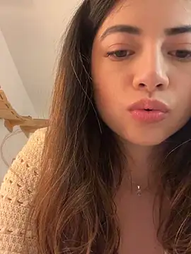 Snapshot of missani chatting on 05.14.26 missani online show from 05.14.26