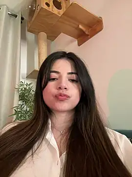 Snapshot of missani chatting on 05.30.26 missani online show from 05.30.26
