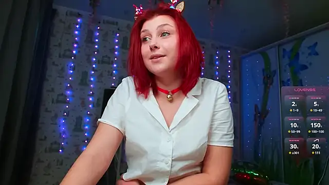 Snapshot of SmokyRose chatting on 12.30.24 SmokyRose online show from 12.30.24