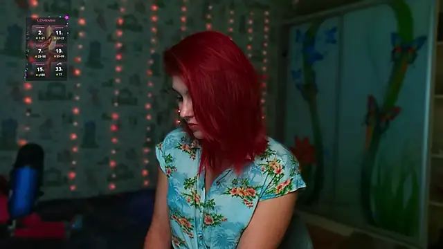 Snapshot of SmokyRose chatting on 11.14.25 SmokyRose online show from 11.14.25