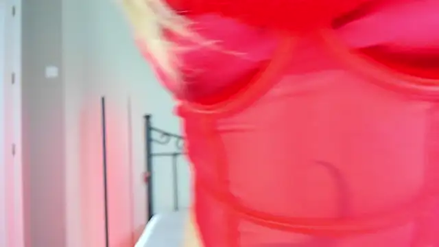 Snapshot of mazekyn chatting on 02.20.25 mazekyn online show from 02.20.25