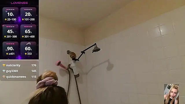 Blondiewithanass online show from 10.21.25