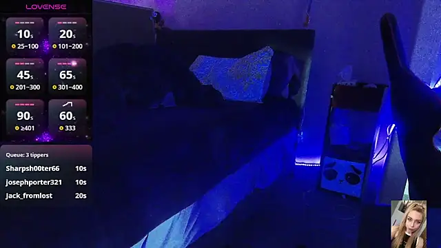 Blondiewithanass online show from 12.23.25