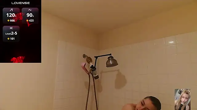 Snapshot of Blondiewithanass chatting on 02.27.26 Blondiewithanass online show from 02.27.26