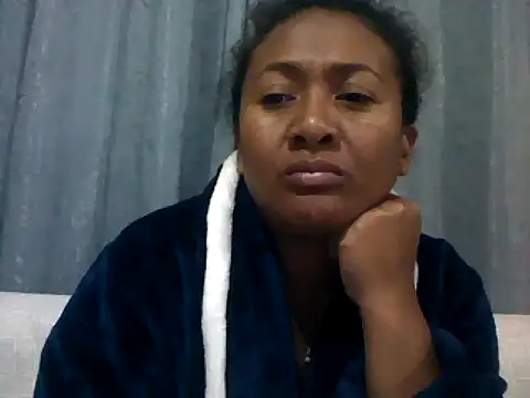 Snapshot of sexyladii chatting on 07.16.26 sexyladii online show from 07.16.26