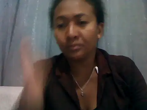 Snapshot of sexyladii chatting on 07.23.26 sexyladii online show from 07.23.26