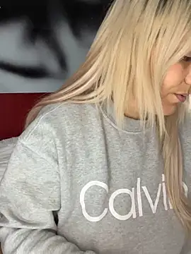 LittleMissEeve online show from 12.15.25