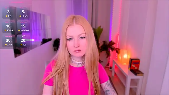 Snapshot of Laly_Peach chatting on 03.09.25 Laly Peach online show from 03.09.25