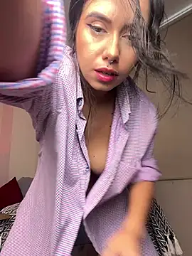 Snapshot of Samispank chatting on 01.17.25 Samispank online show from 01.17.25