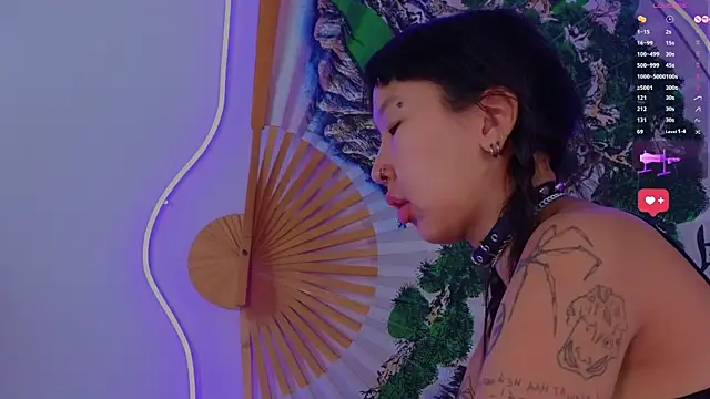 Snapshot of a11yson chatting on 01.04.25 a11yson online show from 01.04.25