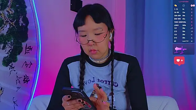 Snapshot of a11yson chatting on 01.18.25 a11yson online show from 01.18.25