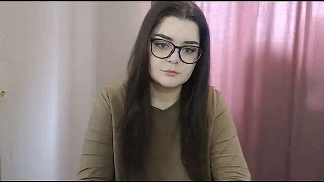 ohhhMie online show from 02.23.25