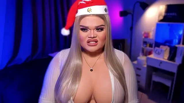 Snapshot of KarolinaThompson chatting on 12.14.24 KarolinaThompson online show from 12.14.24