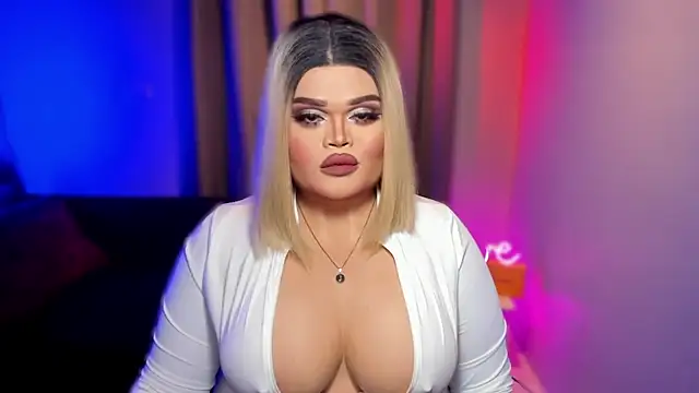 Snapshot of KarolinaThompson chatting on 03.09.25 KarolinaThompson online show from 03.09.25