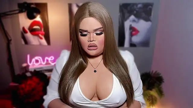 Snapshot of KarolinaThompson chatting on 10.19.25 KarolinaThompson online show from 10.19.25