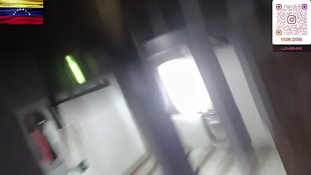 moon cat85 online show from 12.27.24