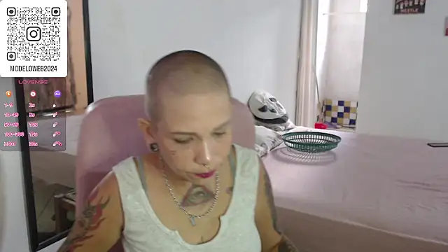 moon cat85 online show from 03.16.25