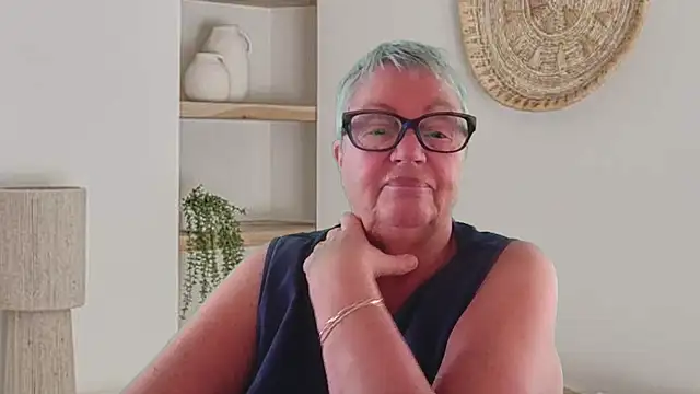 GrannyChrissy68 online show from 05.09.26