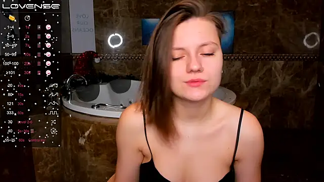 Snapshot of MelindaTin chatting on 12.13.24 MelindaTin online show from 12.13.24