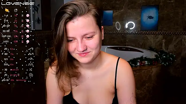 Snapshot of MelindaTin chatting on 01.19.25 MelindaTin online show from 01.19.25