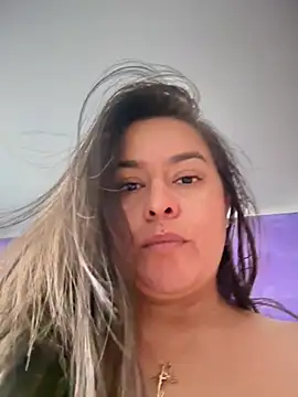 Ixchel Anaid online show from 02.17.26