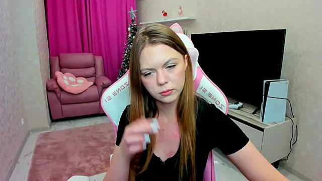 Strawberrye online show from 01.12.26