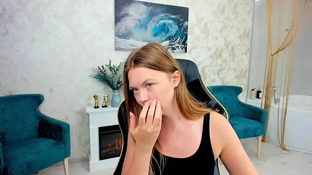 Strawberrye online show from 02.26.26