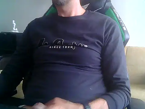 Snapshot of boran34 chatting on 05.13.26 boran34 online show from 05.13.26