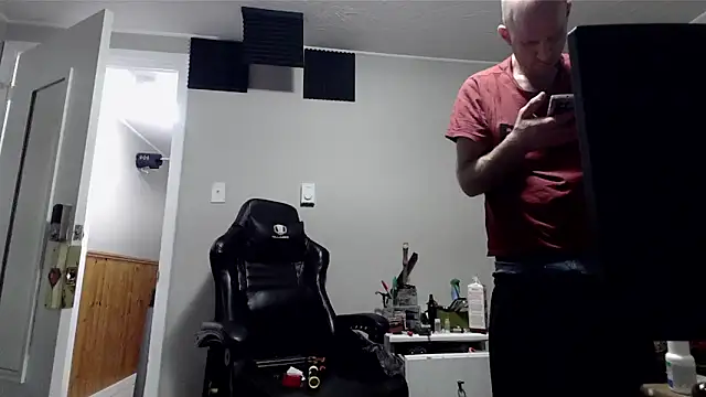 Snapshot of Anix888 chatting on 02.04.25 Anix888 online show from 02.04.25