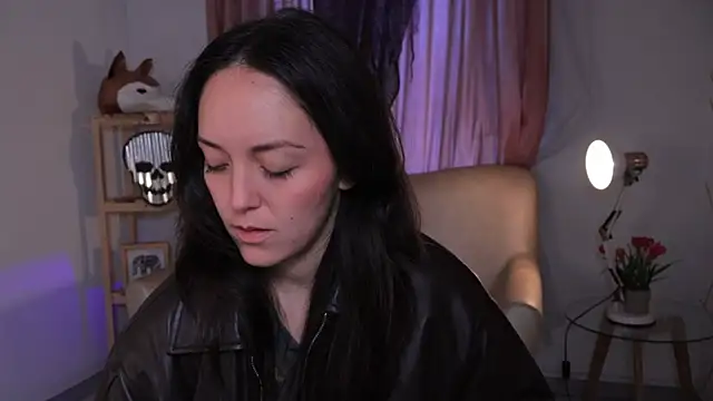 molly marmalade  online show from 10.14.25