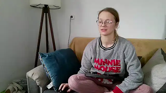 little-leni online show from 12.16.25