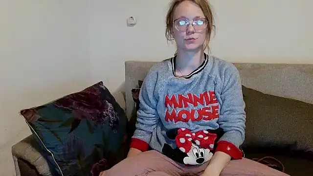 little-leni online show from 04.16.26