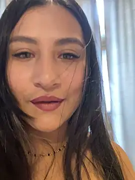 Snapshot of Rubyross21 chatting on 01.06.25 Rubyross21 online show from 01.06.25