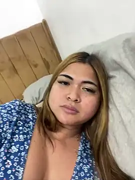 Snapshot of Bombshell_Ashy chatting on 01.08.25 Bombshell Ashy online show from 01.08.25